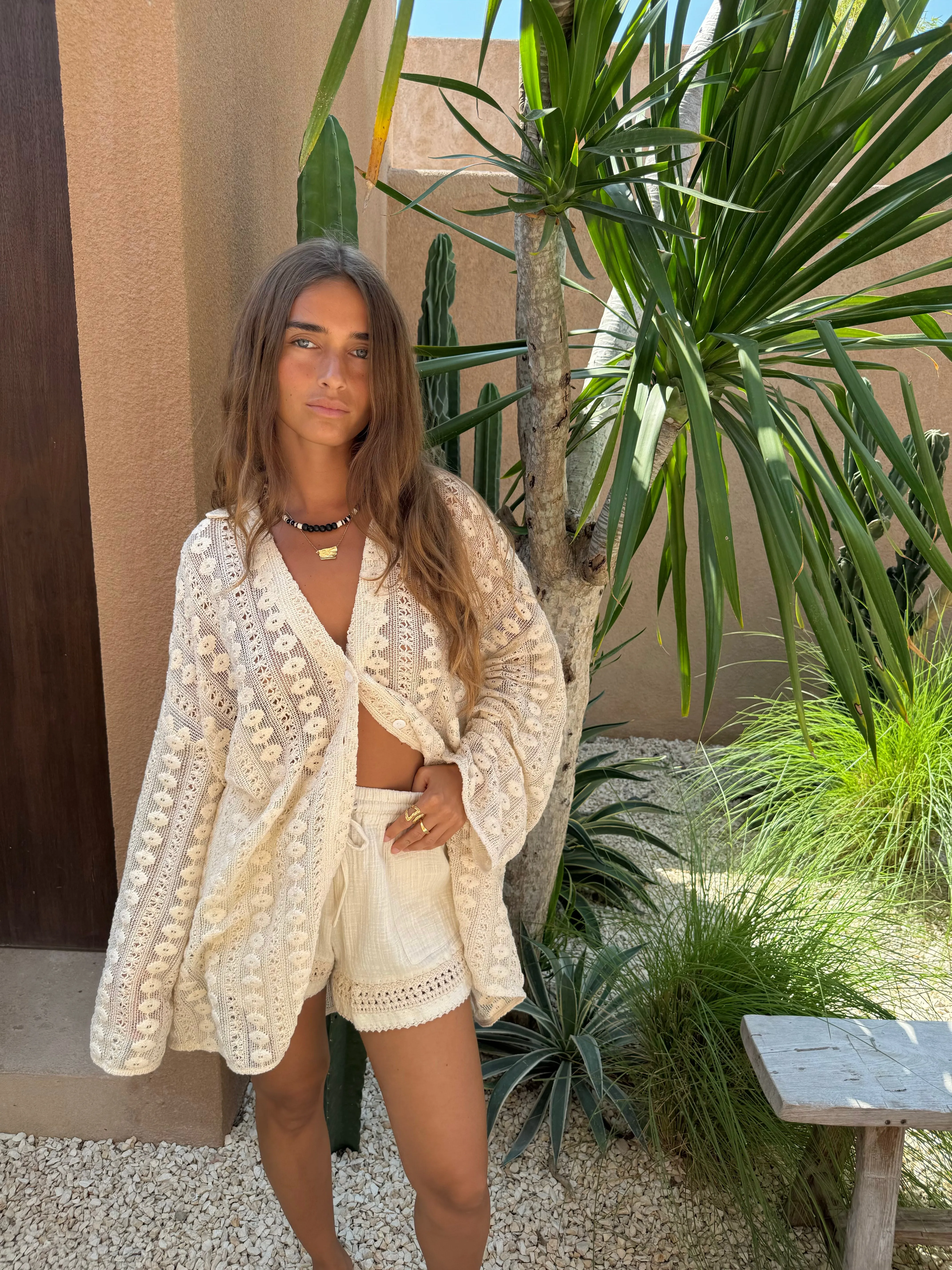 MINDS EYE LACE SHIRT - CREAM